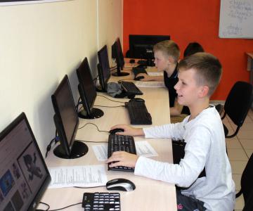 Учебный год разбит на тематические блоки, которые следуют один за другим - фото 2